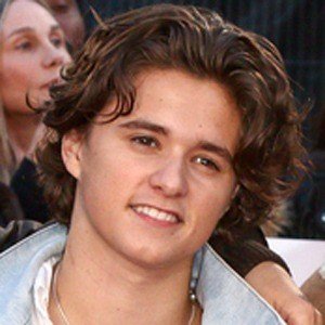 Brad Simpson, 30 (Popsänger)