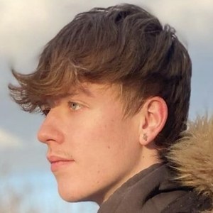 Bradley Cook, 21 (TikTok明星)