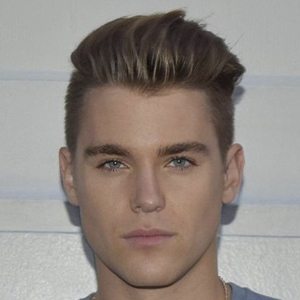 Brandon Remer, 28 (Estrella de TikTok)