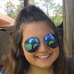 Bree Huston, 23 (TikTok明星)