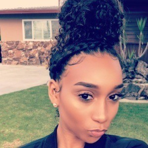 Brenae BTK Beauty, 26 (YouTube明星)