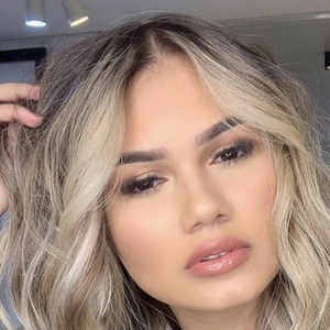 Brenda Gontijo Coelho, 28 (Instagram Star)