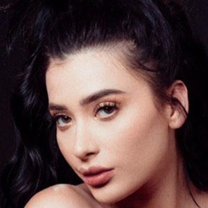 Brenda Zambrano, 32 (Model)