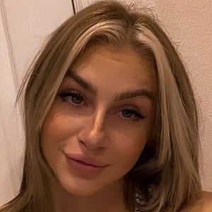 Bri Becker, 27 (TikTok明星)