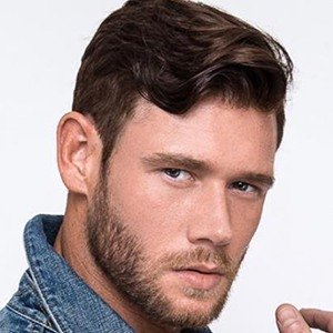 Brian Lewis, 36 (Istruttore di fitness)