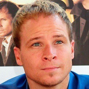 Brian Littrell, 49 (流行歌手)