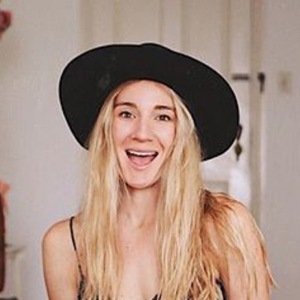 Briana Dietz, 39 (Instagram Star)