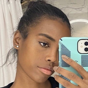 Brianna Holt, 30 (Journalist)