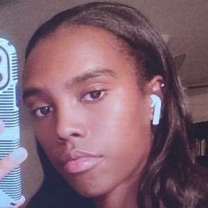 Brianna Holt, 30 (记者)