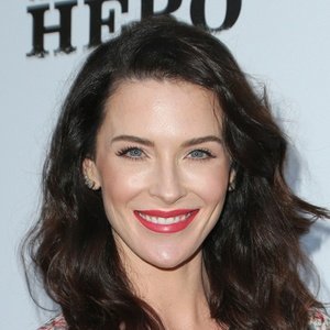 Bridget Regan image 3