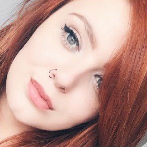 Briley Powell, 30 (Blogger)