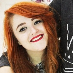 Briley Powell, 30 (Blogger)