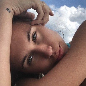 Brit Manuela image 3
