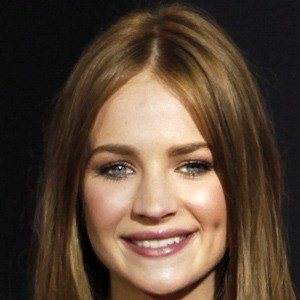 Britt Robertson image 1