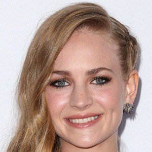 Britt Robertson image 5