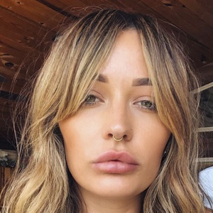 Brittany Hetzer, 35 (Instagram Star)