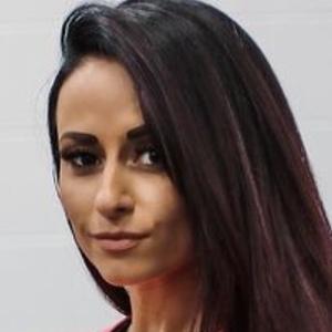 Brittany Tavares, 35 (Instagram Star)