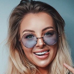 Brittney Lee Saunders, 30 (YouTube明星)