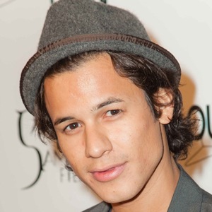 Bronson Pelletier, 38 (電影演員)