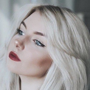Brooke Barry, 24 (TikTok明星)