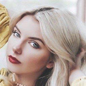 Brooke Barry, 24 (TikTok明星)