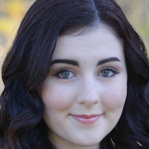 Brooke Falls, 25 (Jazz Singer)