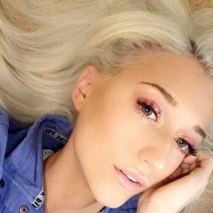 Brooke Trainor, 26 (YouNow Star)
