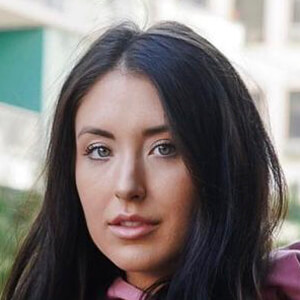 Brooklyn Hillebrand, 28 (Instagram Star)