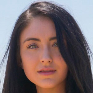 Brooklyn Hillebrand, 28 (Instagram明星)