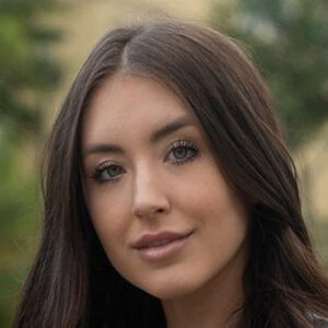 Brooklyn Hillebrand, 28 (Instagram明星)