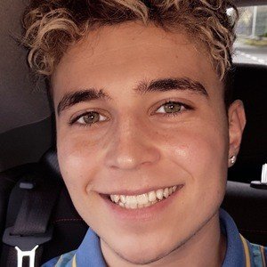 Brooklyn Wyatt, 25 (Pop Singer)