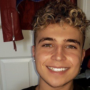 Brooklyn Wyatt, 25 (Popsänger)