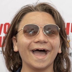 Bryson Robinson, 19 (电视演员)