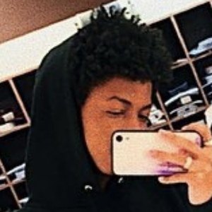 Bumpkin, 22 (Star di YouTube)