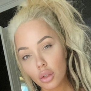 Bunnie Xo image 5