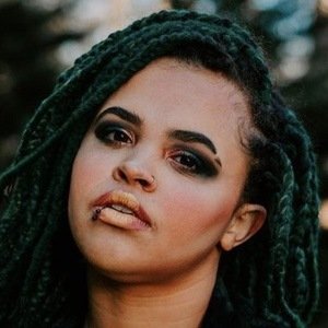 Busisiwe Irvin, 29 (Actriz de Cine)