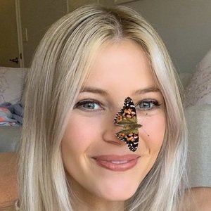 Caitlin Doran image 7