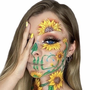 Caitlin Small, 21 (TikTok Star)