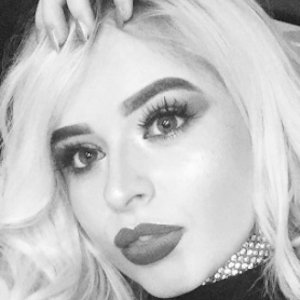 Caitlyn Vanbeck, 27 (YouNow Star)