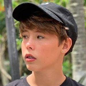 Celebrities born on March 28
