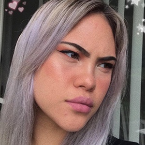 Calmell Teagle, 27 (Pop Singer)