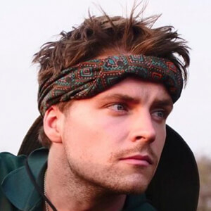 Cam Whitnall image 3