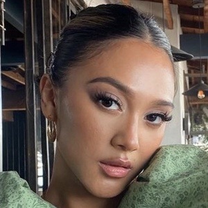 Camella La Compte, 26 (Звезда Инстаграма)