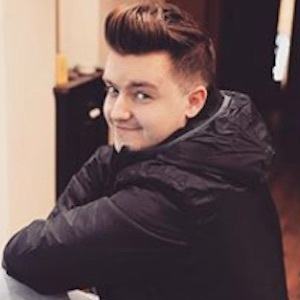 CameramanCarl image 8