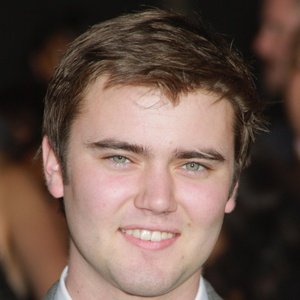 Cameron Bright, 32 (電影演員)