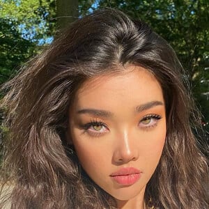 Cameron Valentina image 7