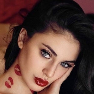 Camilla Araujo image 8