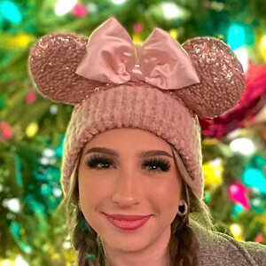 Camlyn DeBoef, 26 (TikTok Star)