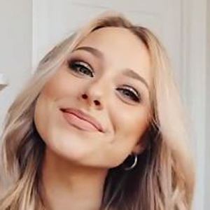 Cammie Carter, 26 (Makeup Artist)