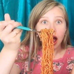 Camryn Candoo, 18 (YouTube Star)